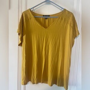 Mustard Loose Fitting Tee perfect for Fall